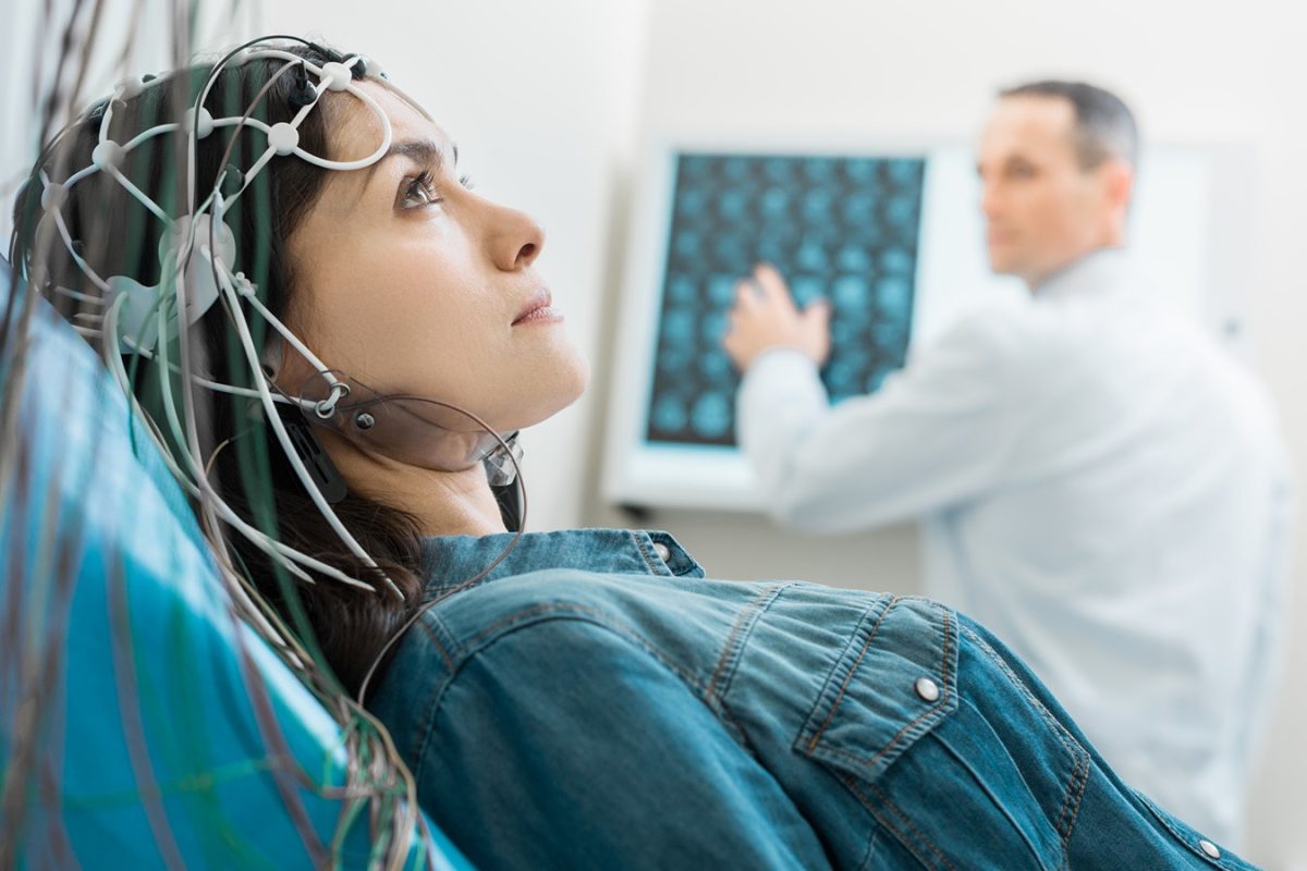 Applications-of-EEG-1200x800.jpeg